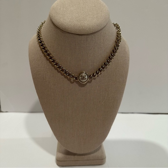π€©π€© CC π€©π€© Chanel Gold Chain Choker Necklace NEW - Picture 4 of 9